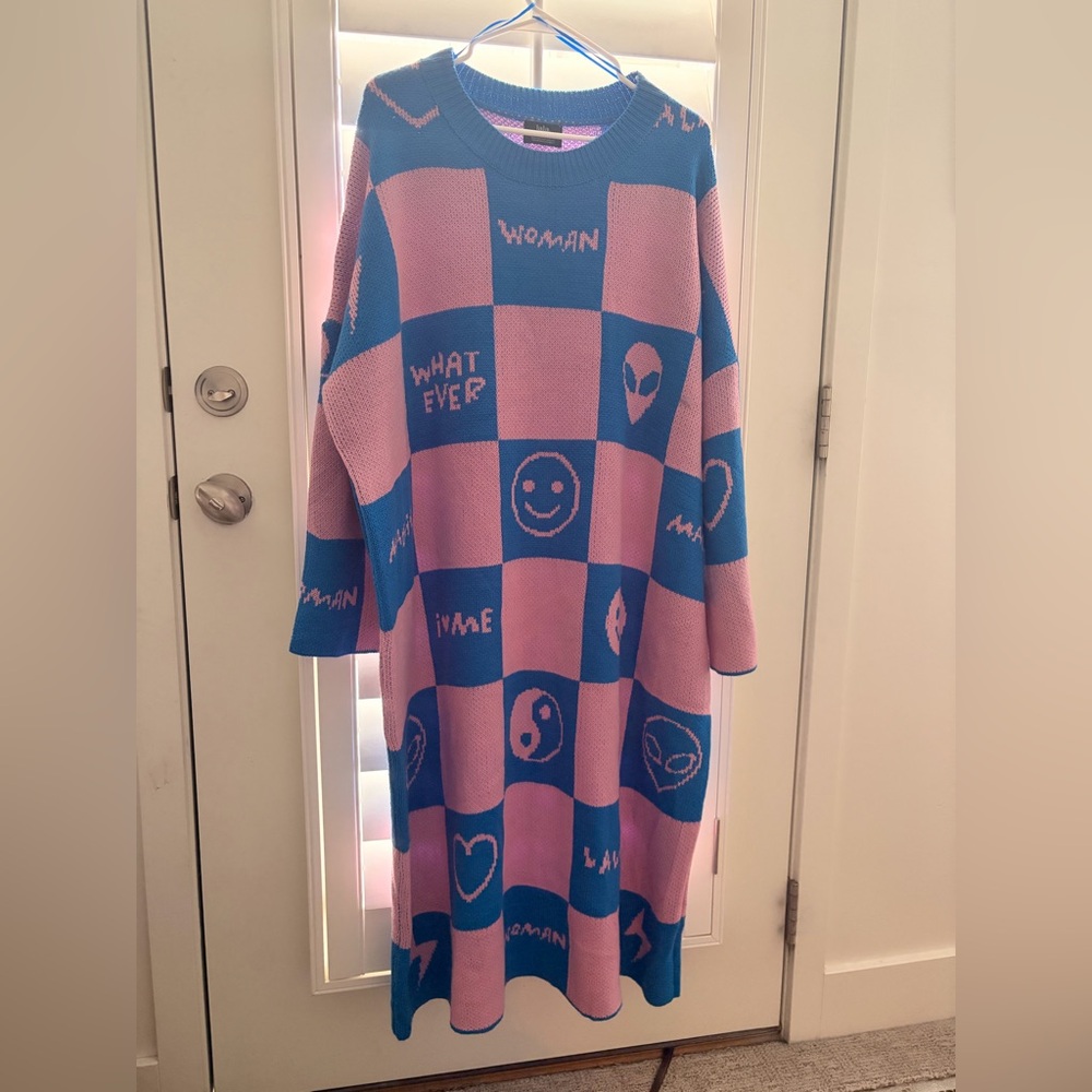 Dress in lala checkered dress